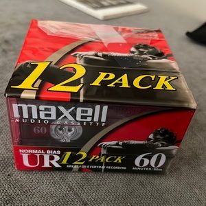 New 6 maxell 60 minute audio cassettes